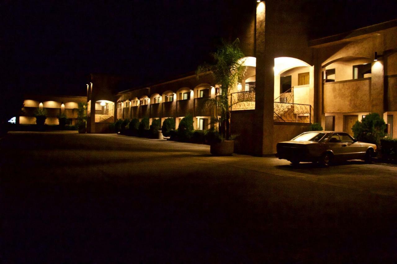 Estancia Inn Tecate Buitenkant foto